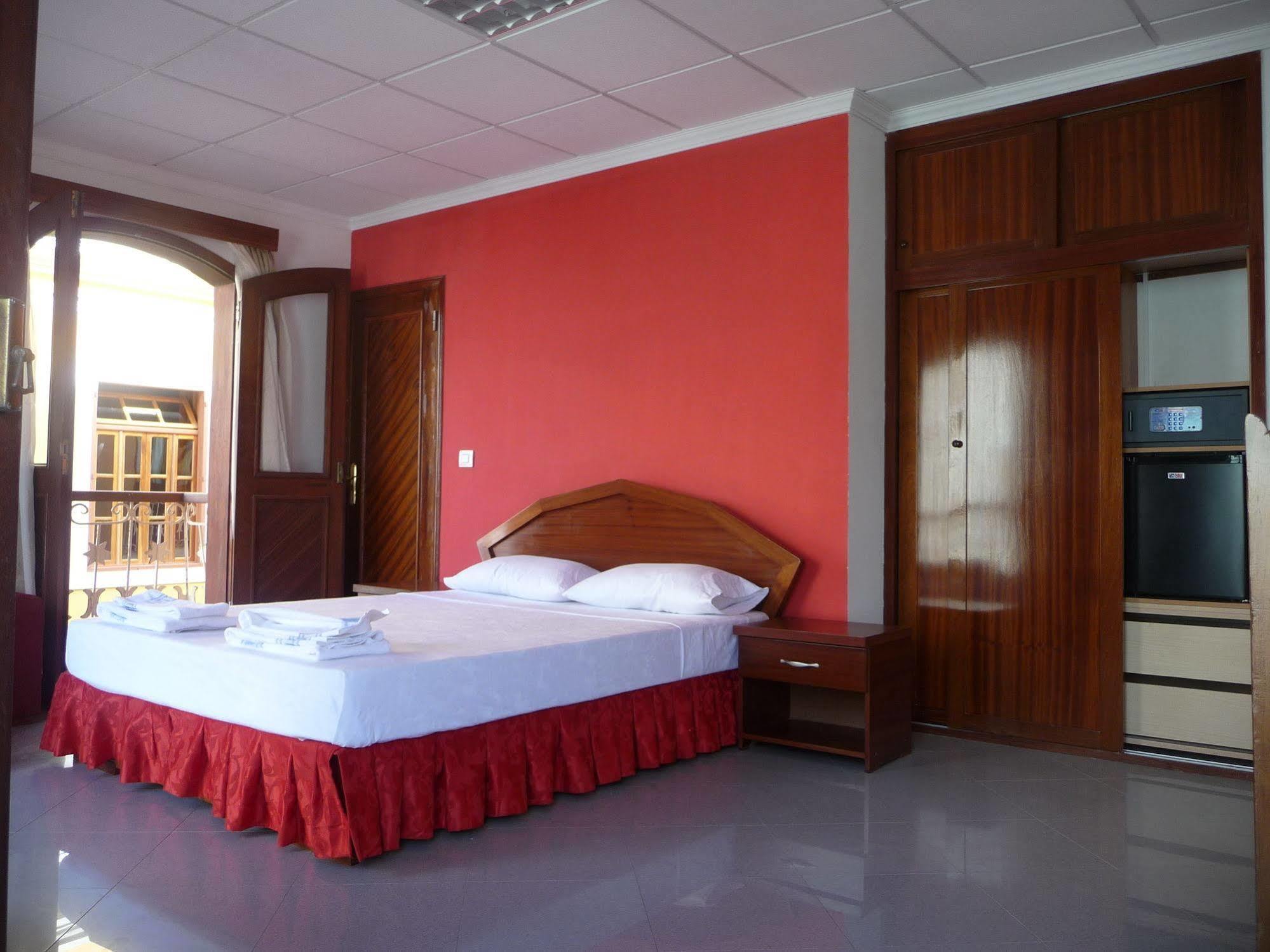 Royal Mindelo Suite Luaran gambar