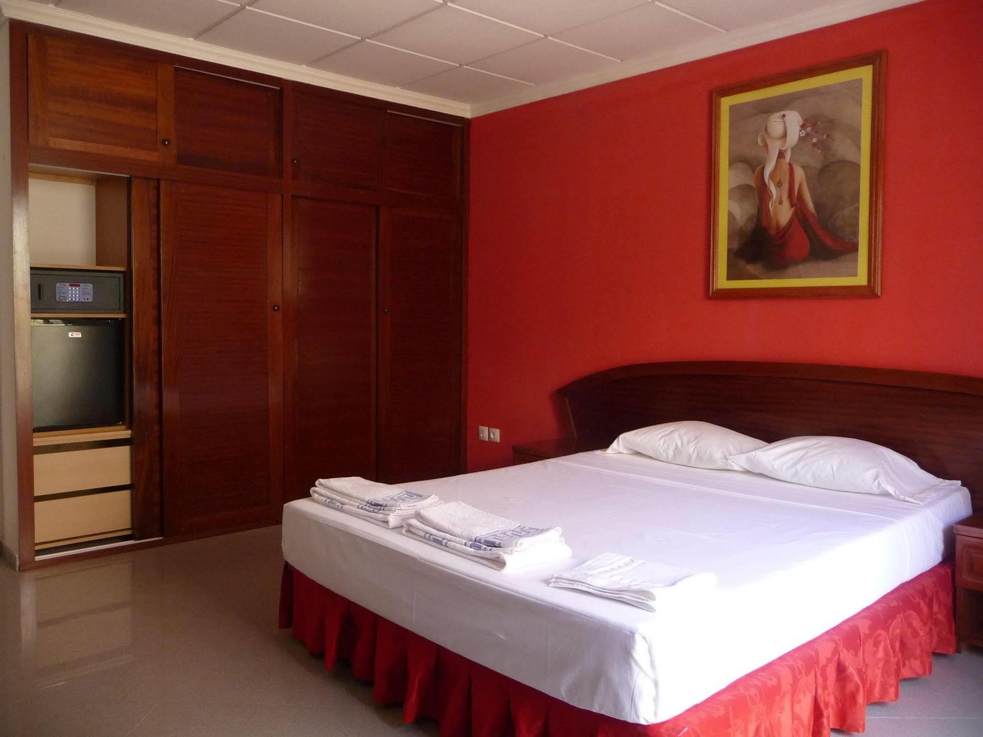 Royal Mindelo Suite Luaran gambar